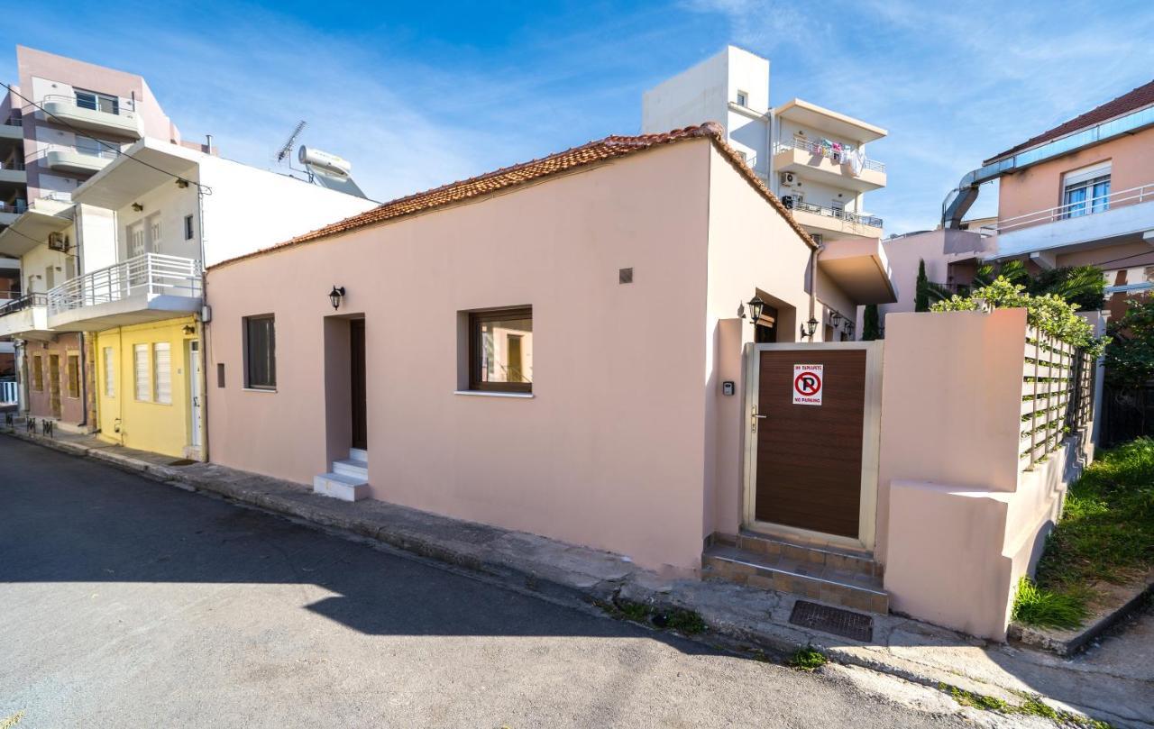 Iro City And Beach Boutique Homes Ханья Экстерьер фото