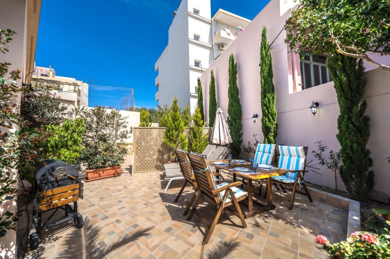 Iro City And Beach Boutique Homes Ханья Экстерьер фото