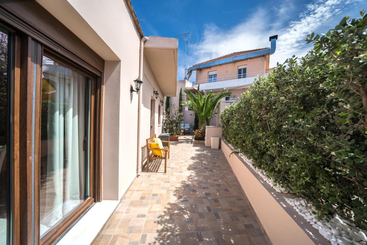 Iro City And Beach Boutique Homes Ханья Экстерьер фото