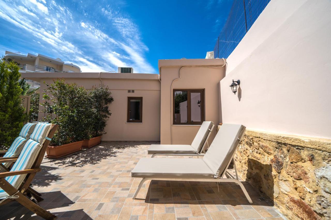Iro City And Beach Boutique Homes Ханья Экстерьер фото