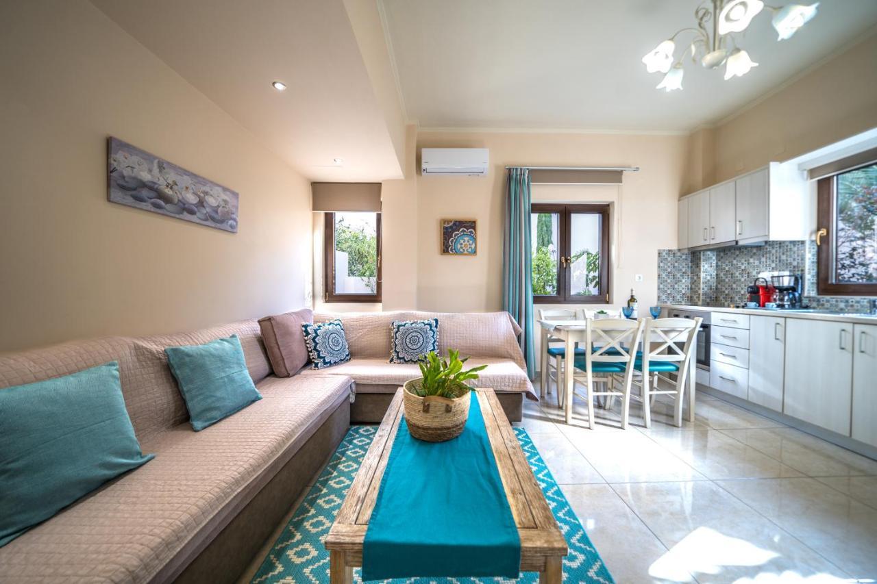 Iro City And Beach Boutique Homes Ханья Экстерьер фото