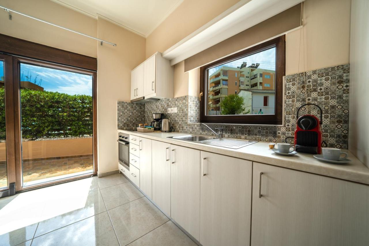 Iro City And Beach Boutique Homes Ханья Экстерьер фото