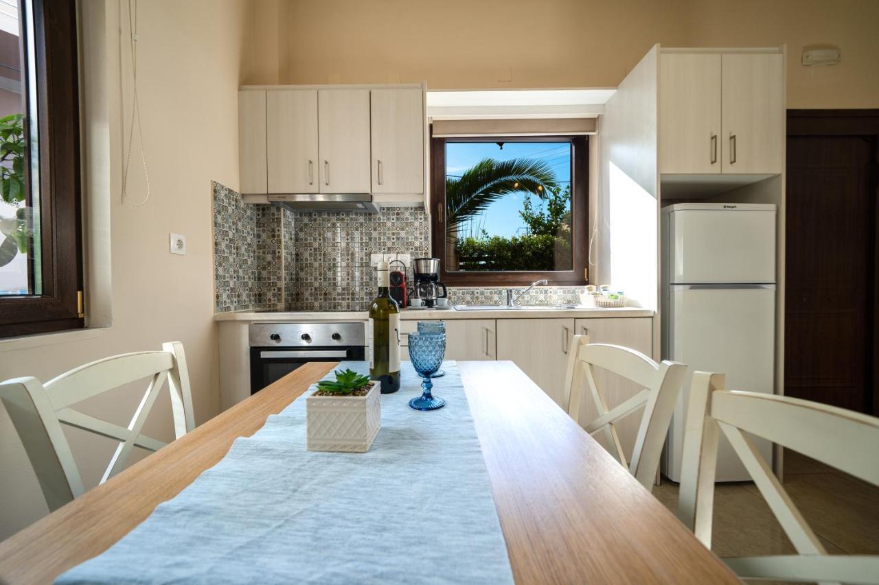Iro City And Beach Boutique Homes Ханья Экстерьер фото
